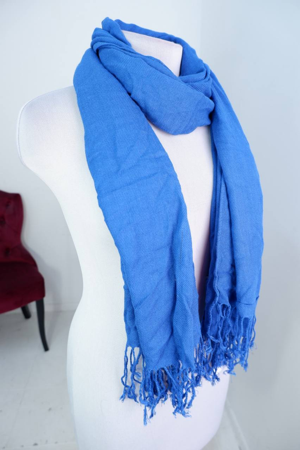 Палантин Springfield насыщенного цвета