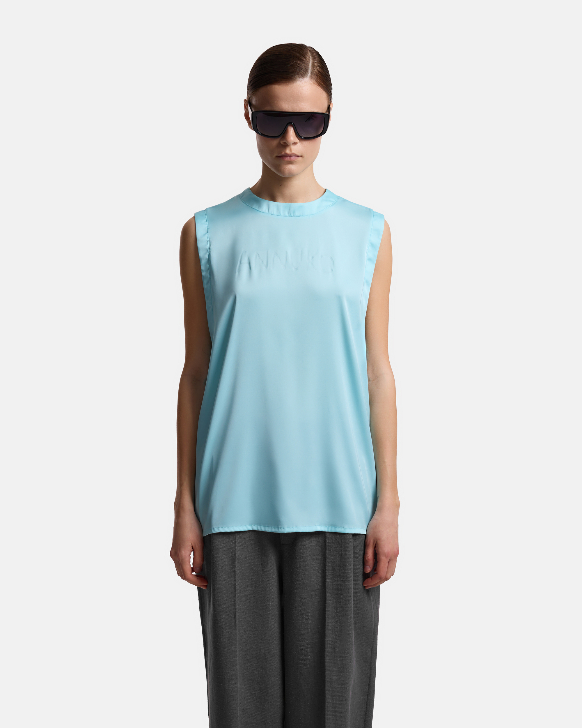 МАЙКА ИЗ САТИНА