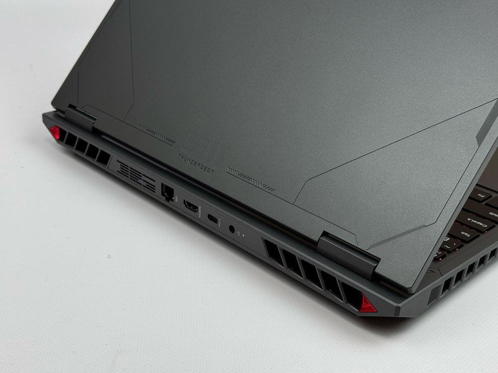 Игровой ноутбук Thunderobot i7-14650HX / RTX 4070 8GB / 16GB / 1TB / 2.5K / 165Hz / Win11 / Русско-Английская клавиатура