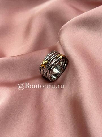 Кольцо серебристое с золотистыми стежками (крестиками)
