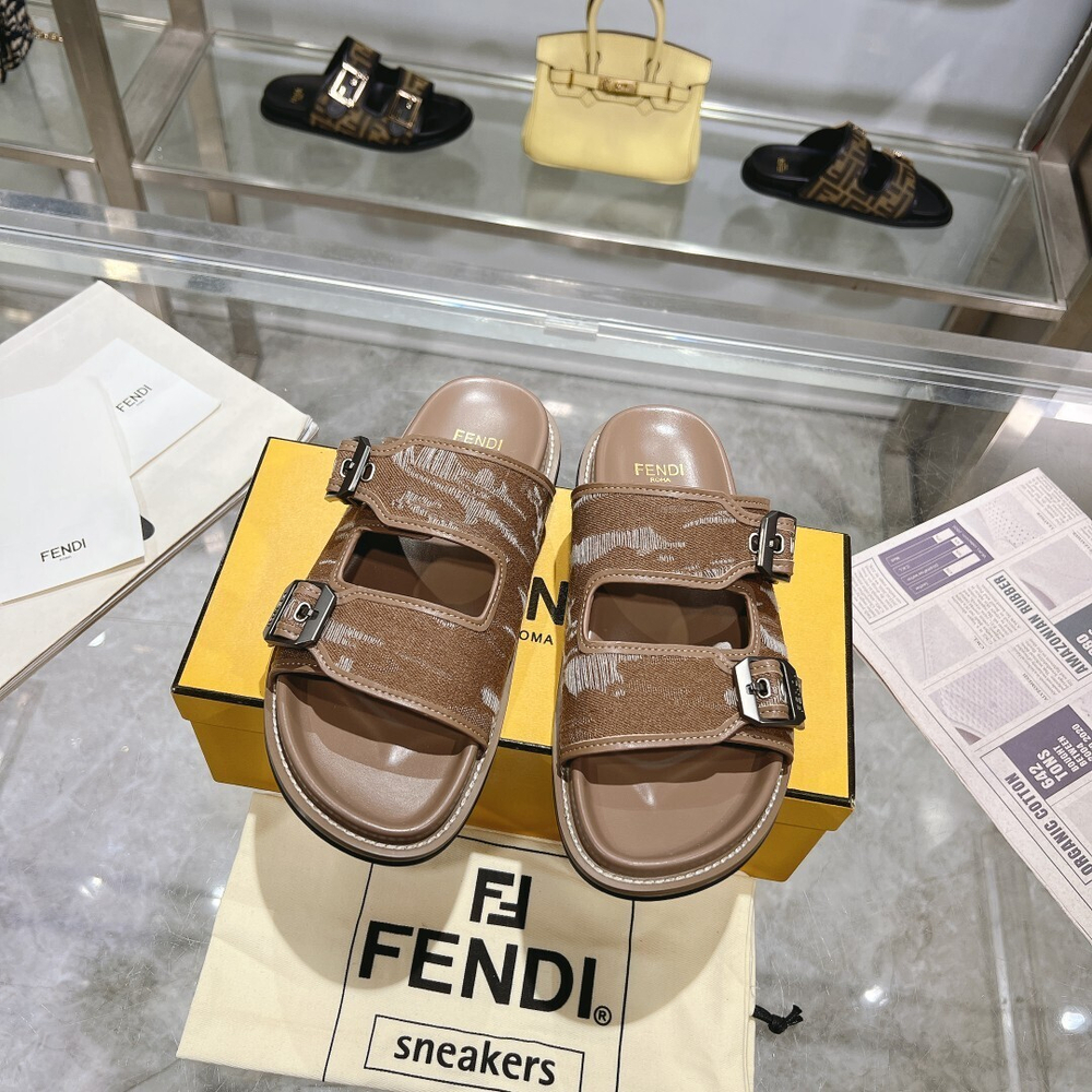 Fendi Feel Slides