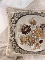 Декоративная наволочка 50х50 для подушки с декором