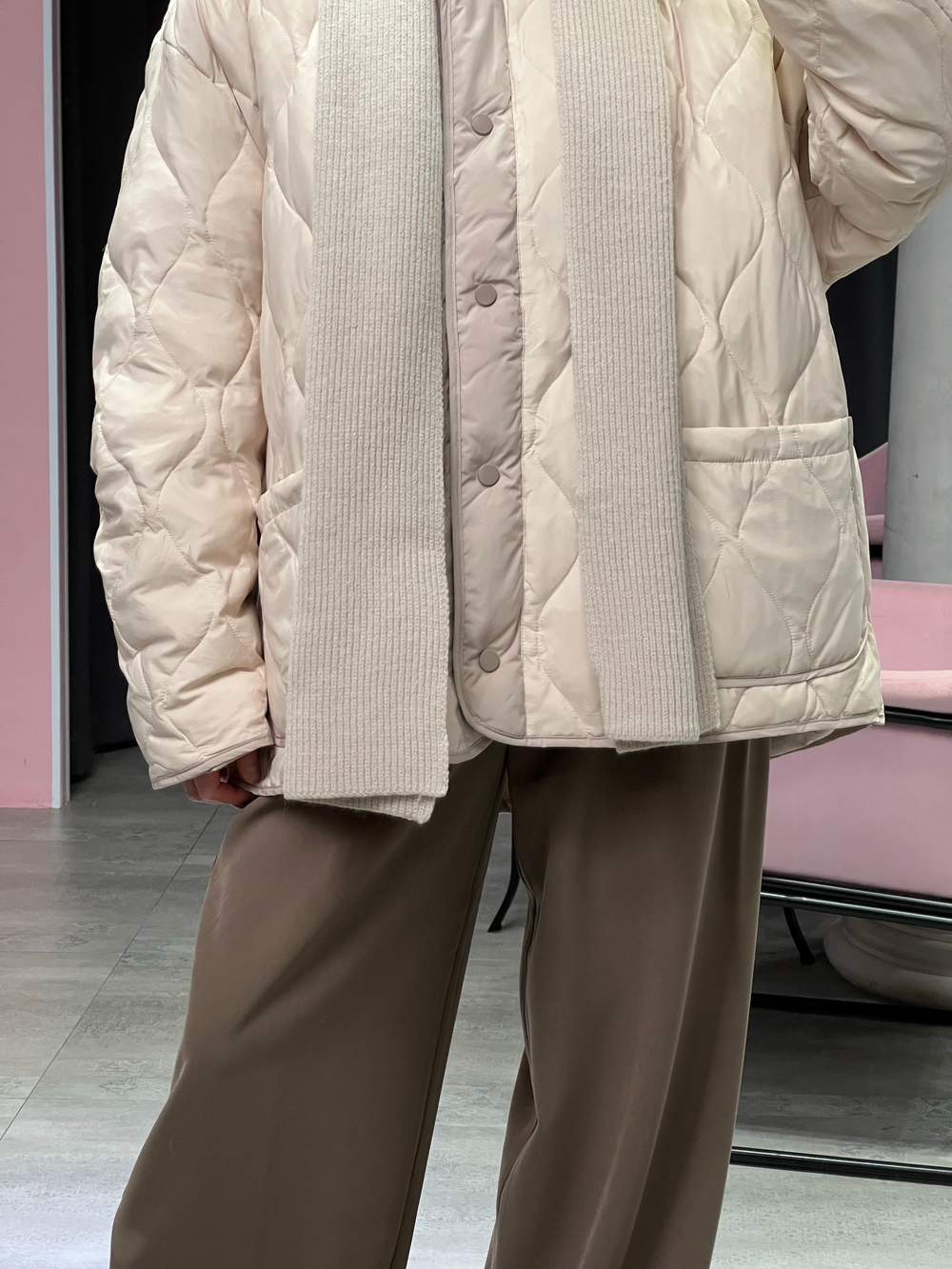 Бомбер Лоран молочный