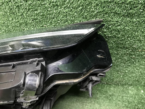 Битая Фара правая BMW 8er G14 G15 G16 18-22 Laser