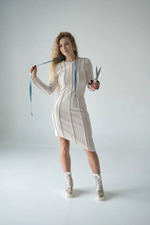 Платье с вывернутыми швами