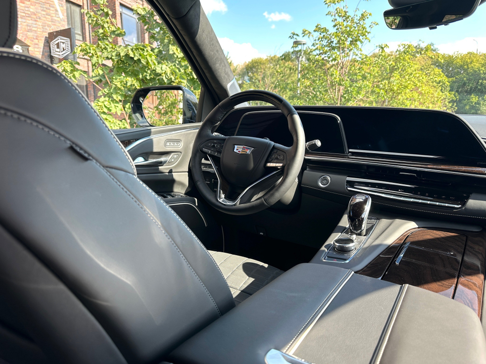 Cadillac Escalade ESV, 2023