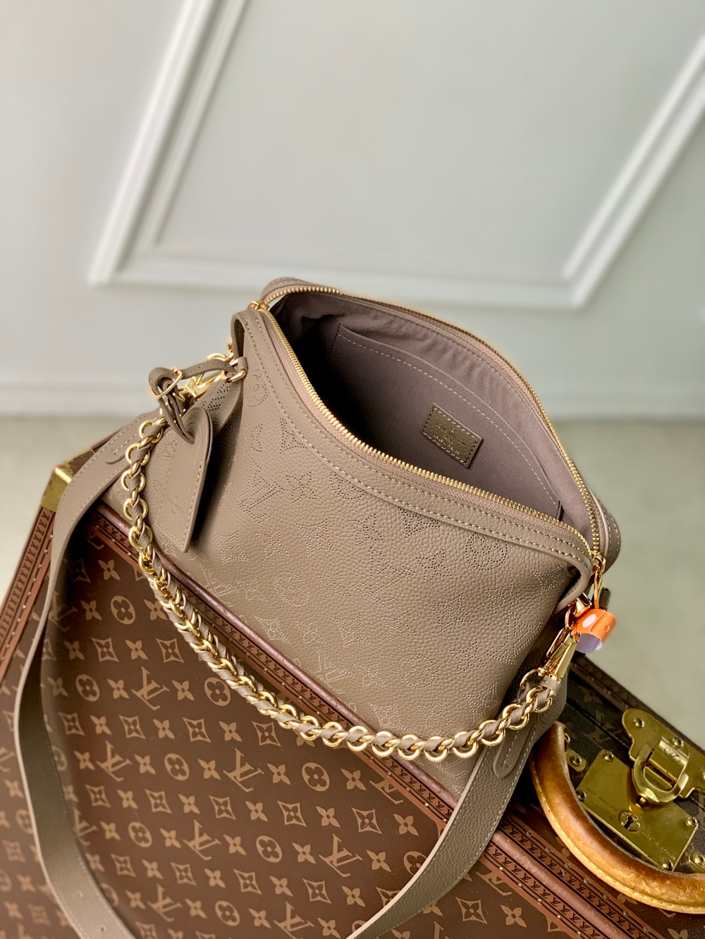 Louis Vuitton Hand It All PM