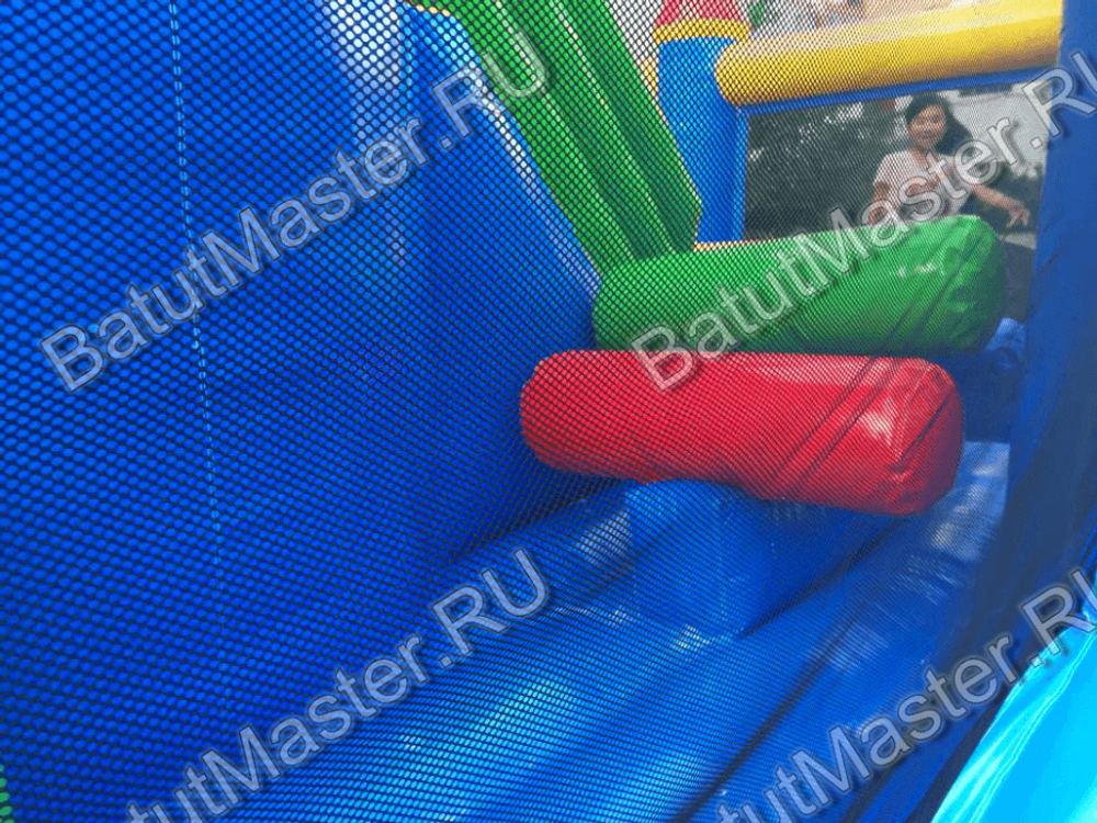 Большой надувной батут "Средневековье" 20*20*5 м