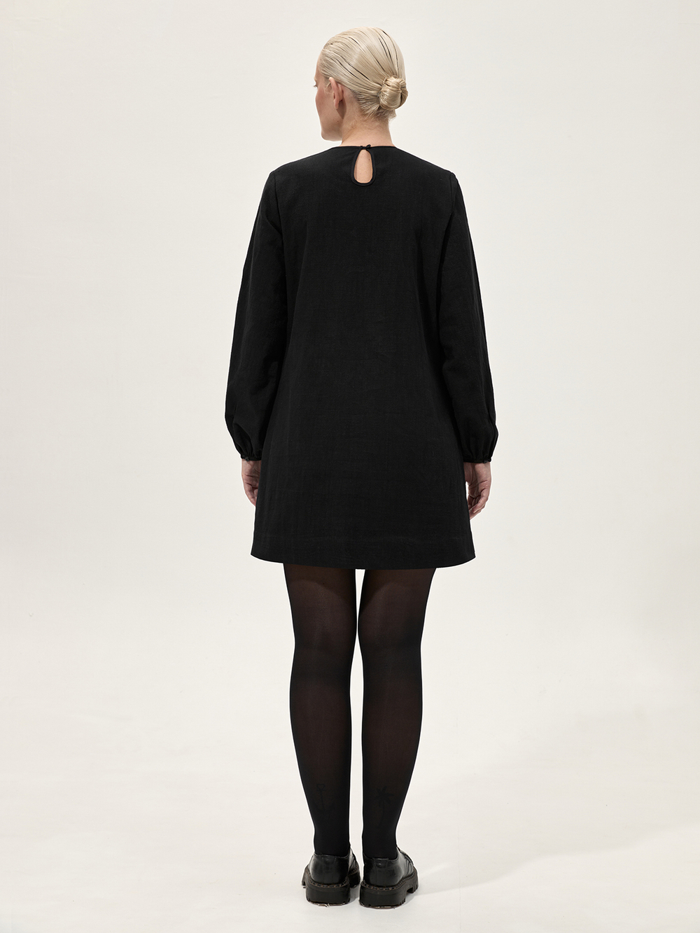 Платье с тесьмой и набойкой "Народное". Черное