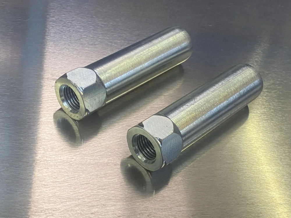 Усиливающая втулка / напрессовочная гайка для рулевой тяги Bronco 2021+