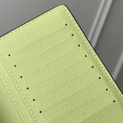 Louis Vuitton Brazza Wallet