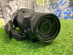 Sony FDR-AX700