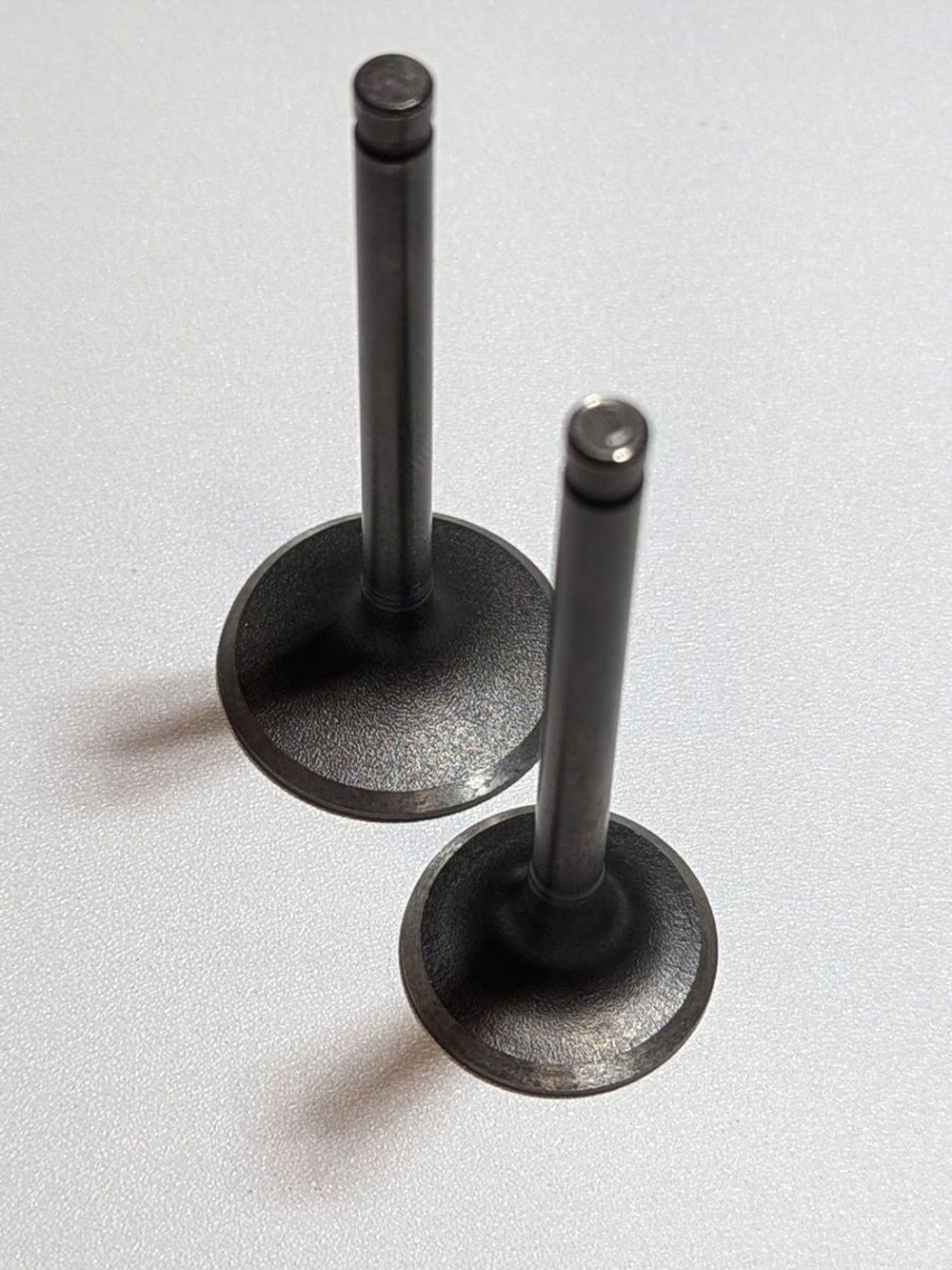 Клапаны двигателя YX140, LF120, YX125 (W063)