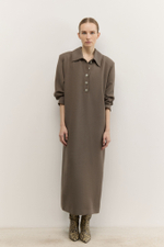 Платье поло с акцентными плечами