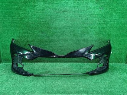 Бампер передний Toyota Camry xv70 (2020-н.в.)