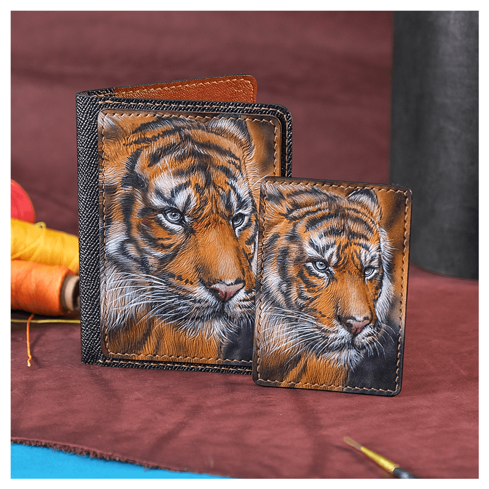 Кожаная обложка на паспорт «Тигр»