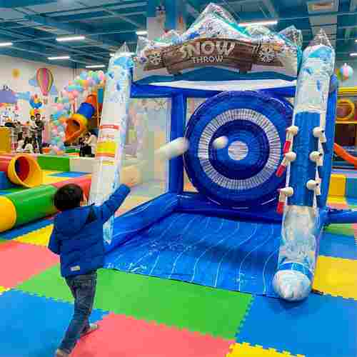 Надувной дартс «Снежное шоу» на подкачке, диаметр 3 м, размер 3×3×2,5 м