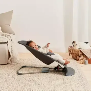 Кресло-шезлонг BabyBjorn Bliss petal quilt, anthracite