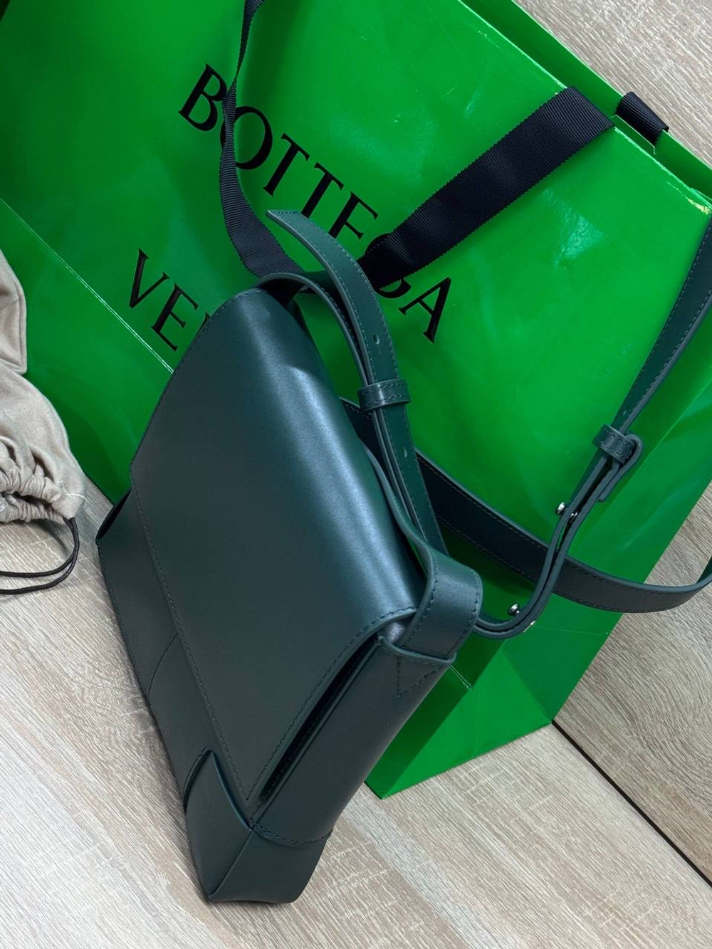 Сумка через плечо Bottega Veneta Angolo