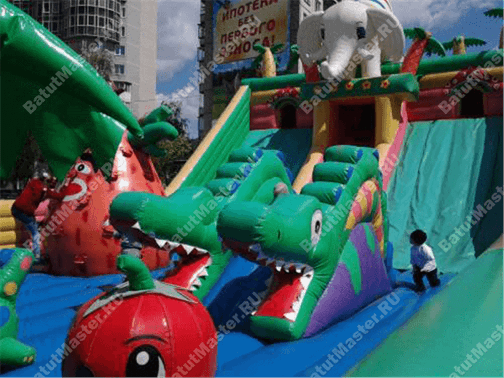 Коммерческий надувной батут "Сафари парк" 15*8*7 м