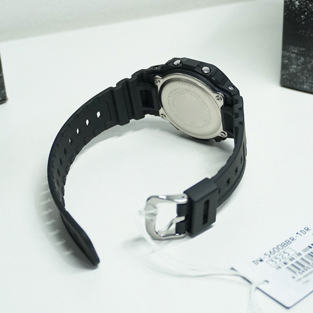 Мужские наручные часы Casio DW-5600BBR-1