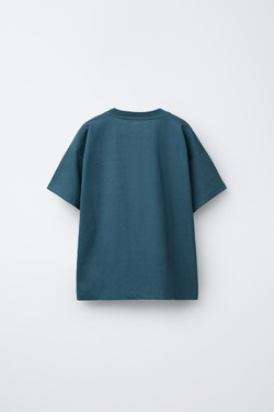 ZARA КОМПЛЕКТ ИЗ ФУТБОЛКИ И ШОРТОВ-БЕРМУДОВ, ЯРКО-СИНИЙ