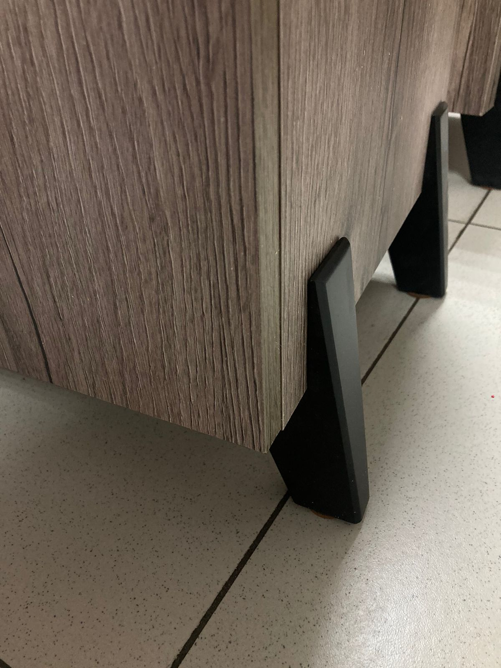 Тумба прикроватная с ножками Ольга-3 Дуб делано серый/сильвер Пэлас