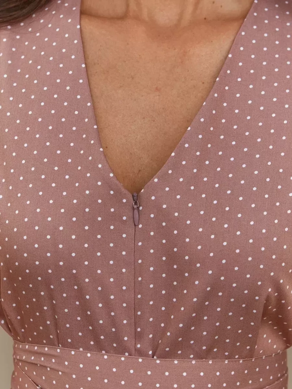 Комбинезон летний с шортами в горошек