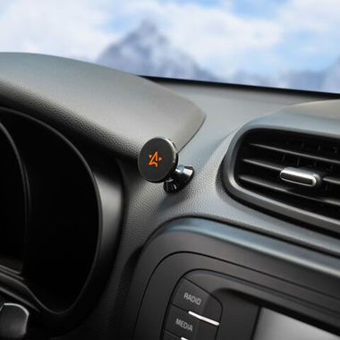 Держатель для телефона Airline на торпедо магнитный анодированный (AMS-U-23)