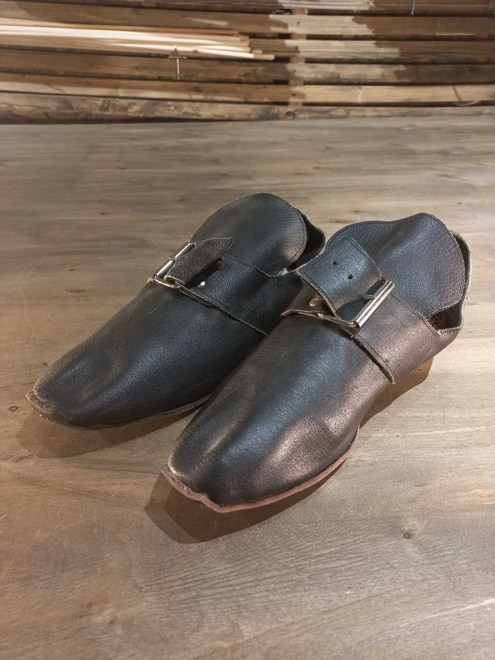 Ботинки чёрные с пряжкой