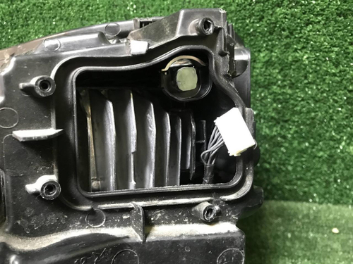 Фара правая Audi Q5 2 80А (2017-2020) LED
