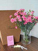 ЦВЕТОЧНЫЙ БОКС с кустовыми диантусами в розовом оттенке 15 шт