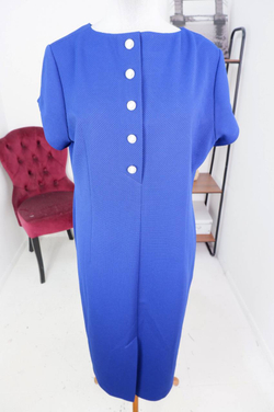 Платье красивого оттенка, визуально на 52/54 размер