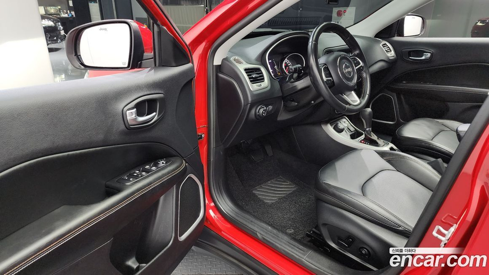 Jeep Compass 2 Generation 2.4 론지튜드 AWD (10.2019)