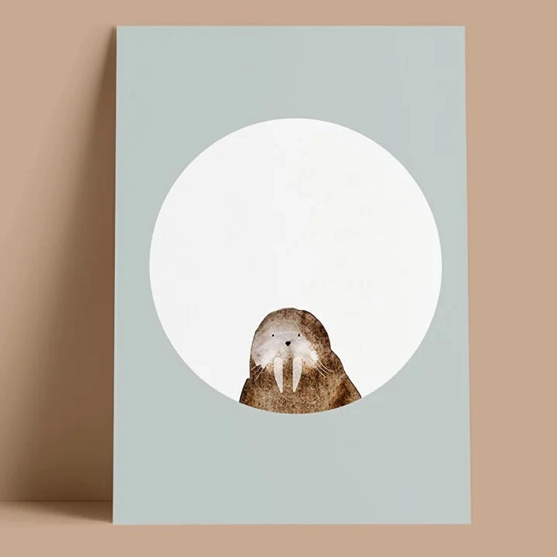 Открытка – Морж в Круге