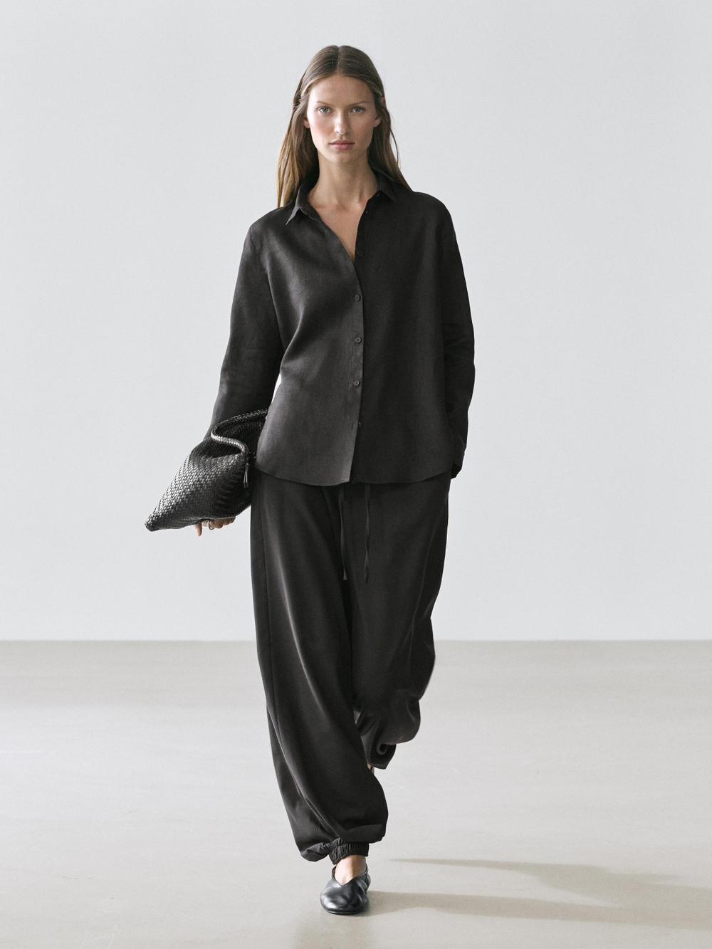 Massimo Dutti Свободная рубашка из 100% льна, черный