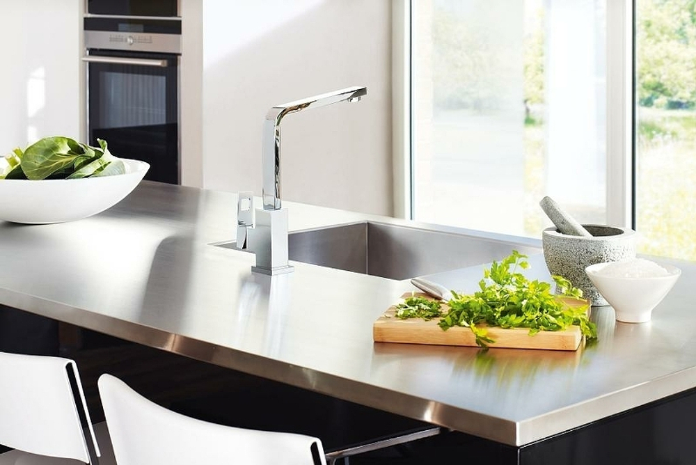 Смеситель для кухни Grohe Eurocube 31255000 Хром