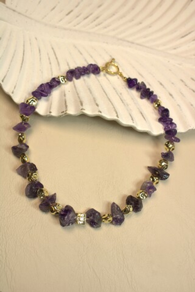 Колье-чокер из необработанного аметиста "Золотая сирень"