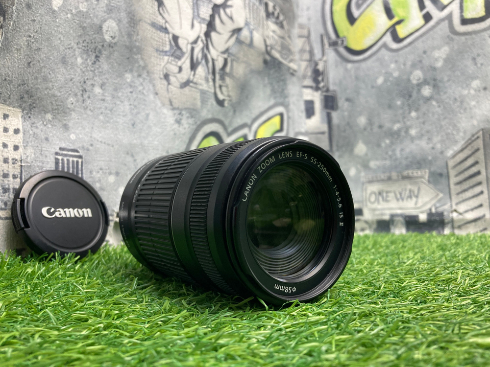 Canon EF-S 55-250mm 4-5.6 IS II