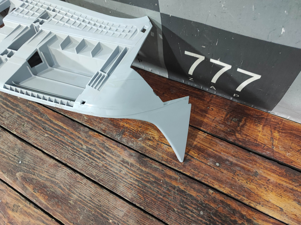 Спойлер крышки багажника Kia Sportage 4 (QL) 16-22 Б/У Оригинал 87212F1000