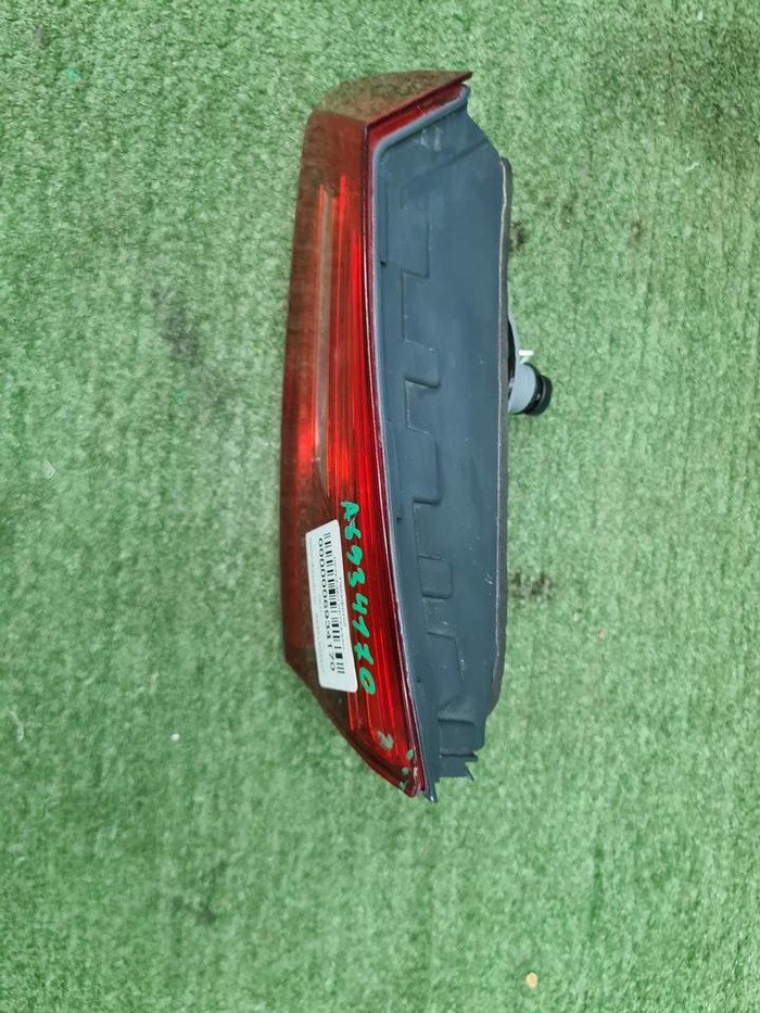 Фонарь правый внутренний BMW 5er G30 (2017-2020)