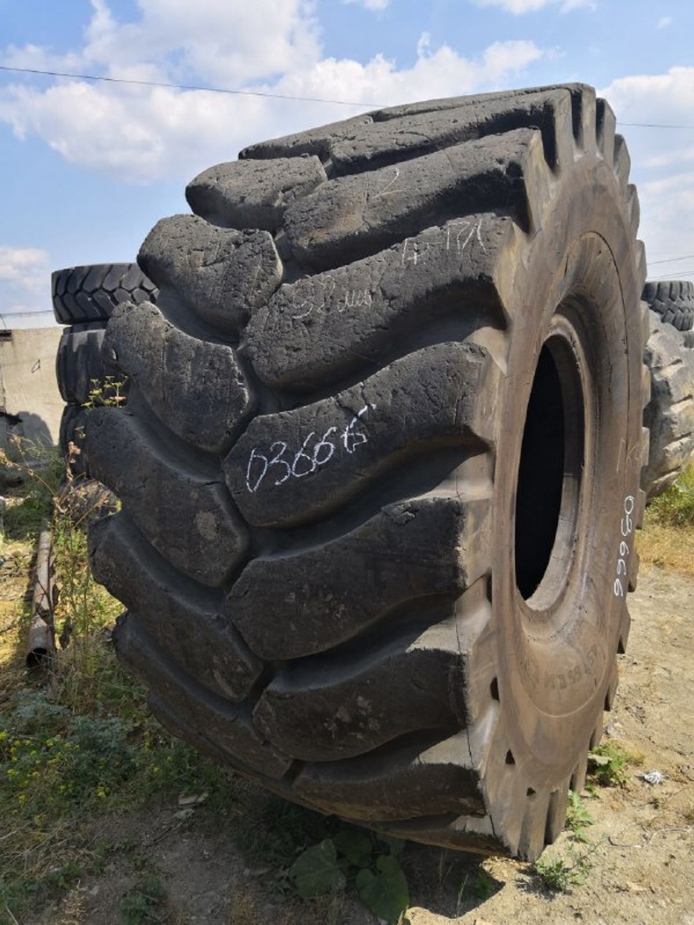 45/65R39 Michelin XLDD2 шина б/у