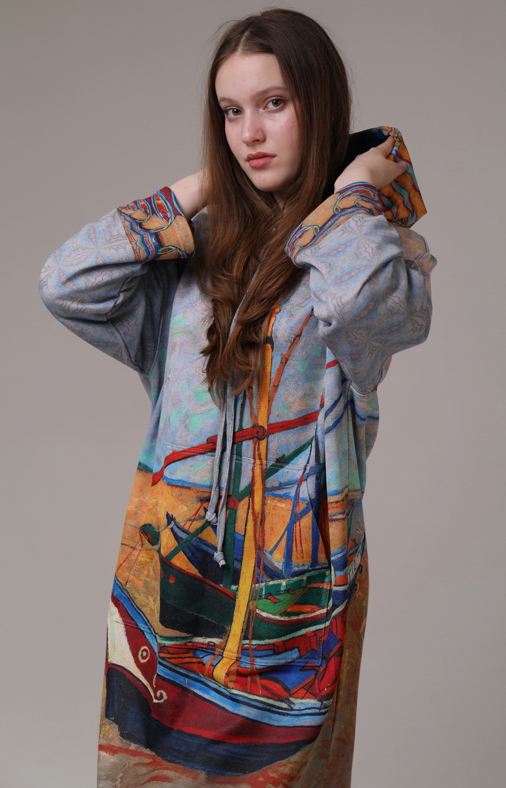 Платье с капюшоном "Рыбацкие лодки Ван Гога"