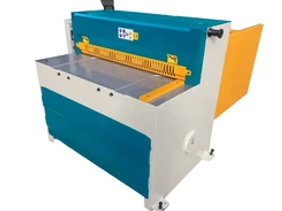 Электромеханическая гильотина Rollbend RGS 2550x3