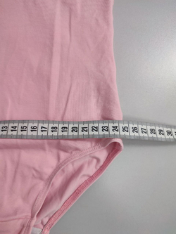 Боди нежного цвета на 8 лет