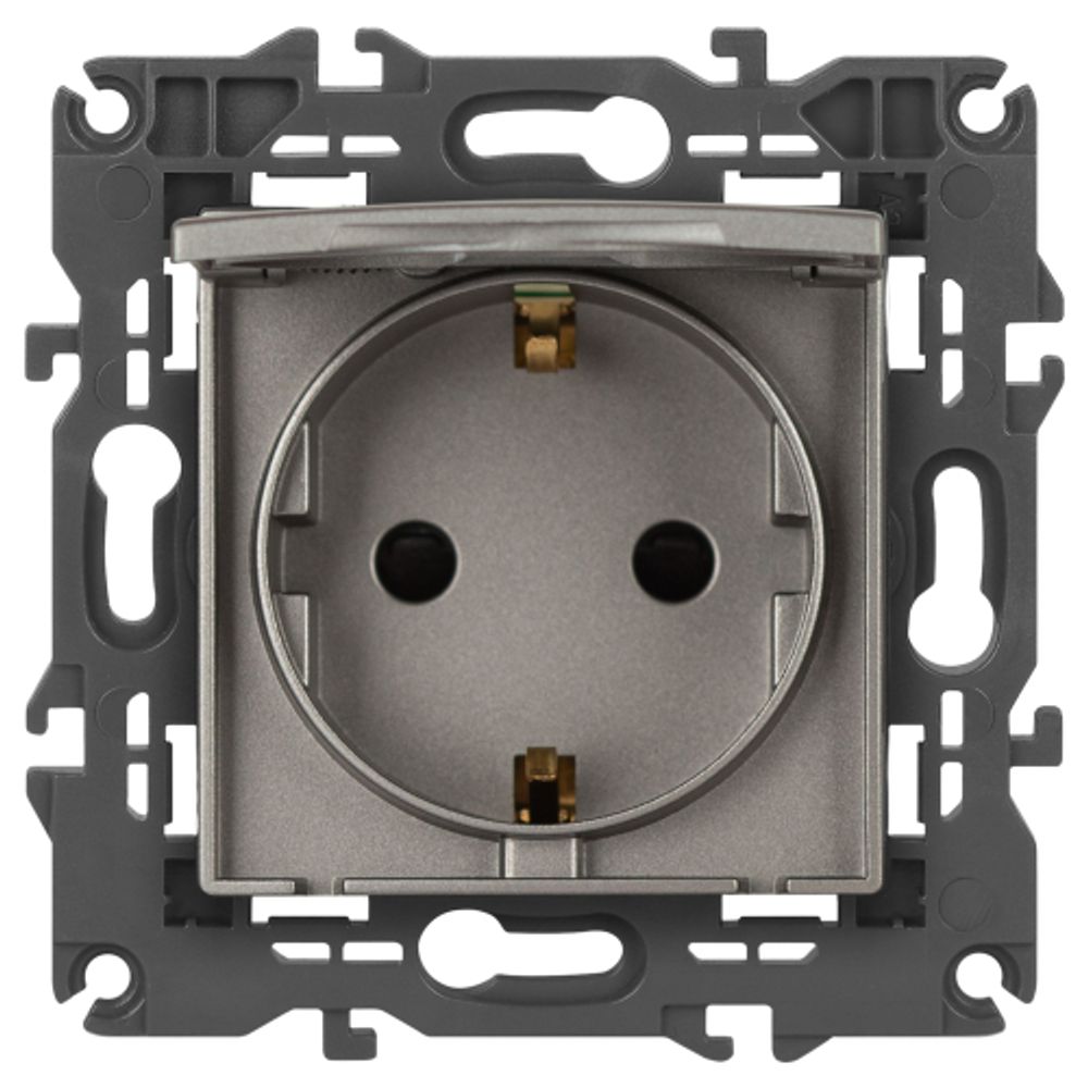 Розетка ЭРА Elegance 14-2103-16 с заземлением 2P+E Schuko со шторками с крышкой 16А-250В титан