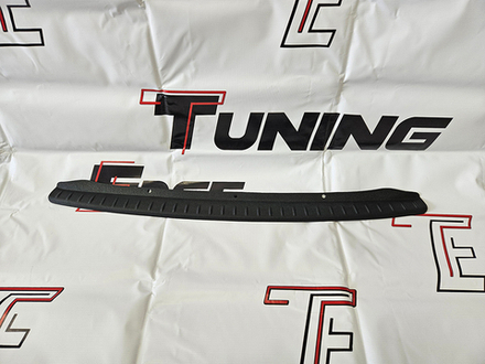 Накладка защитная на задний бампер