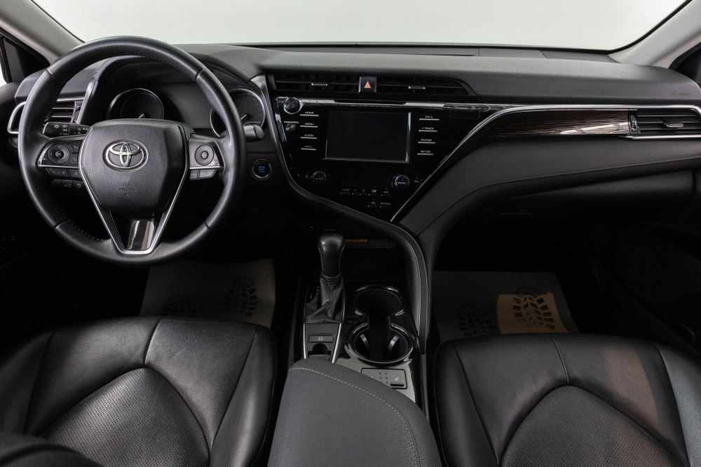 Toyota Camry, 2018 год