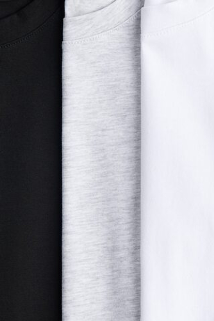 H&M Набор из трех футболок, светло-серый