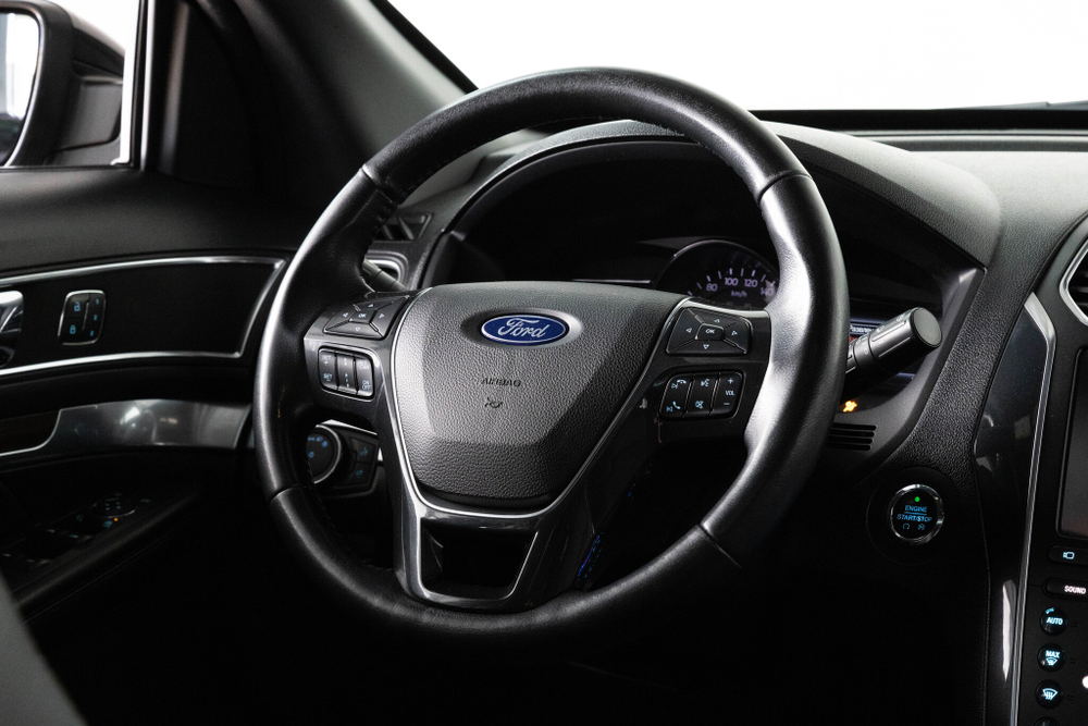 Ford Explorer, 2018 год